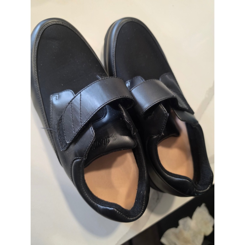 PW Minor Pleasure Strap II Womens 10 W Black Leather Walking Shoes Orthopedic